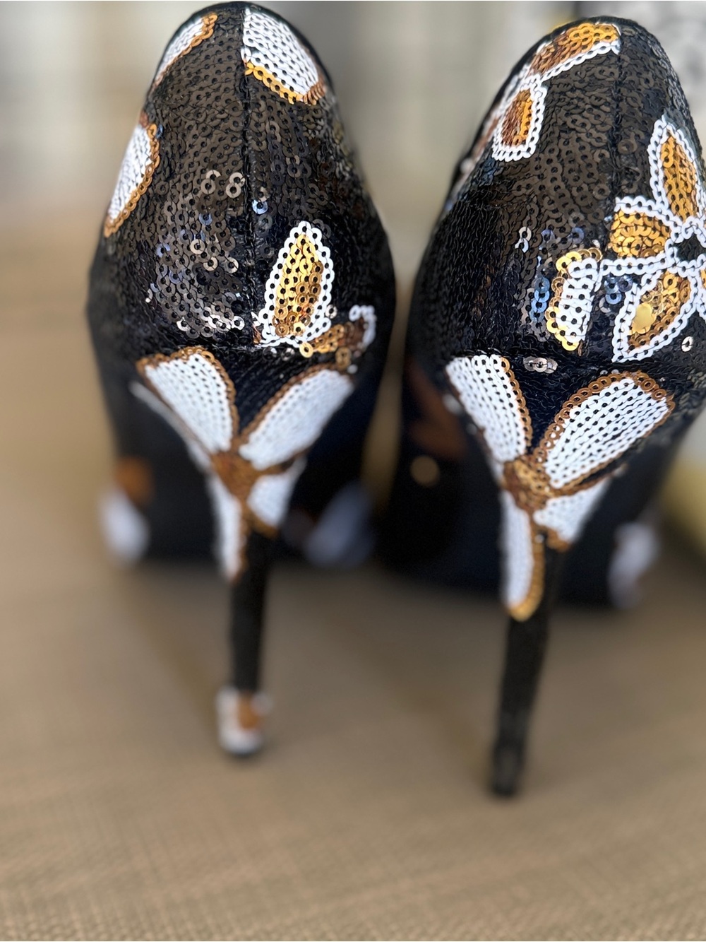 Stunning Heels - Picture 4 of 6
